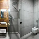 Goldfinger 3-bed Unique In The Heart Of Podgorze 克拉科夫