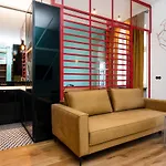 Apartmán Goldfinger 3-bed Unique In The Heart Of Podgorze