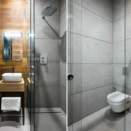 Goldfinger 3-bed Unique In The Heart Of Podgorze Cracovia